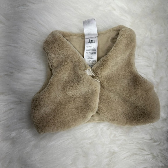 Carter’s 3 months baby girl matching outfit set​ - Picture 5 of 9